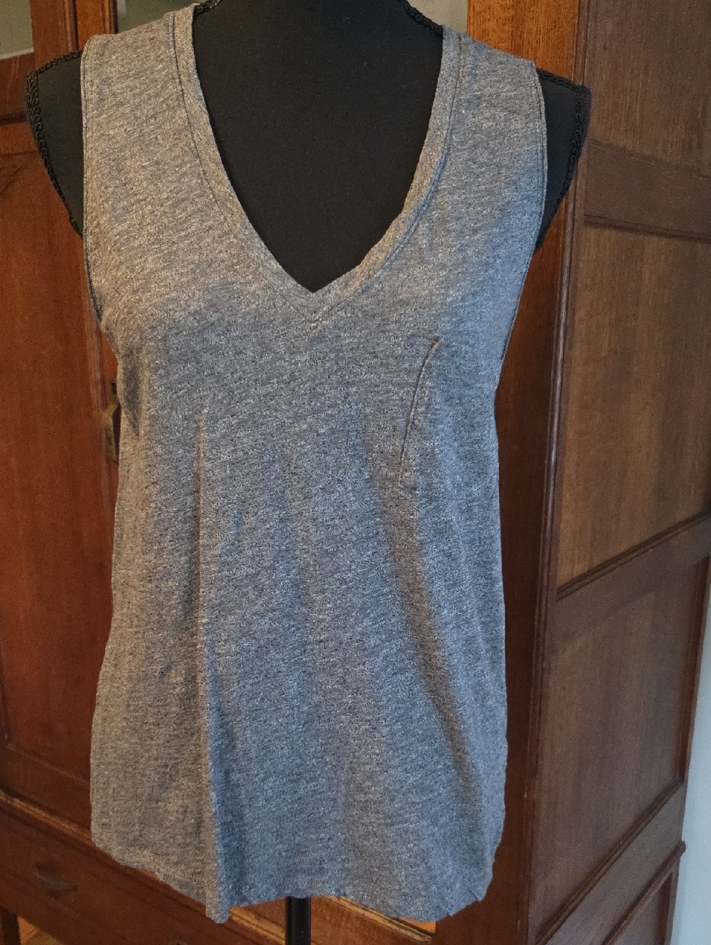 Madewell V-Neck Tank With Pocket
